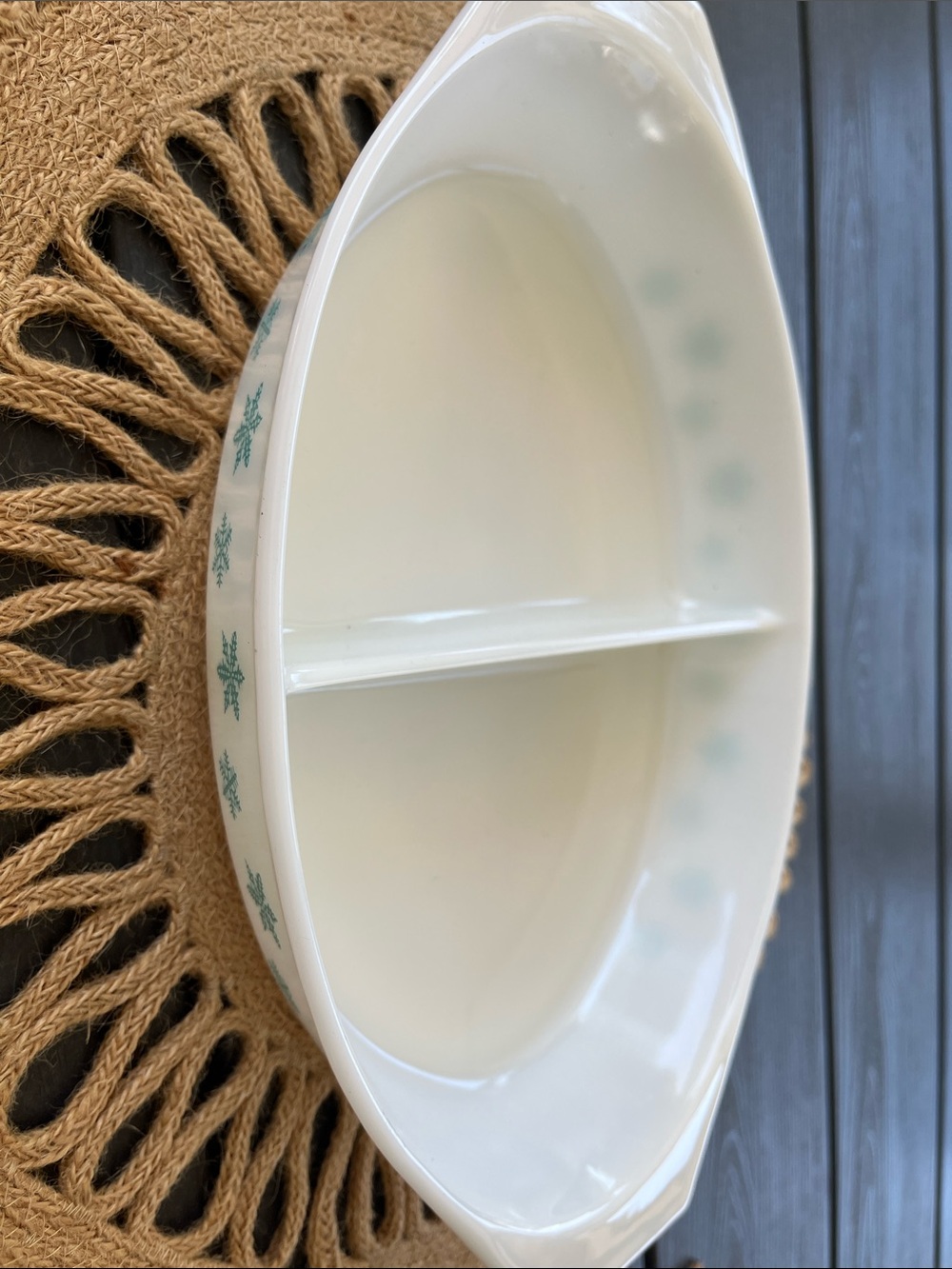 Vintage Pyrex White Casserole Dish with Teal Snowflake Pattern - Picture 2 of 4